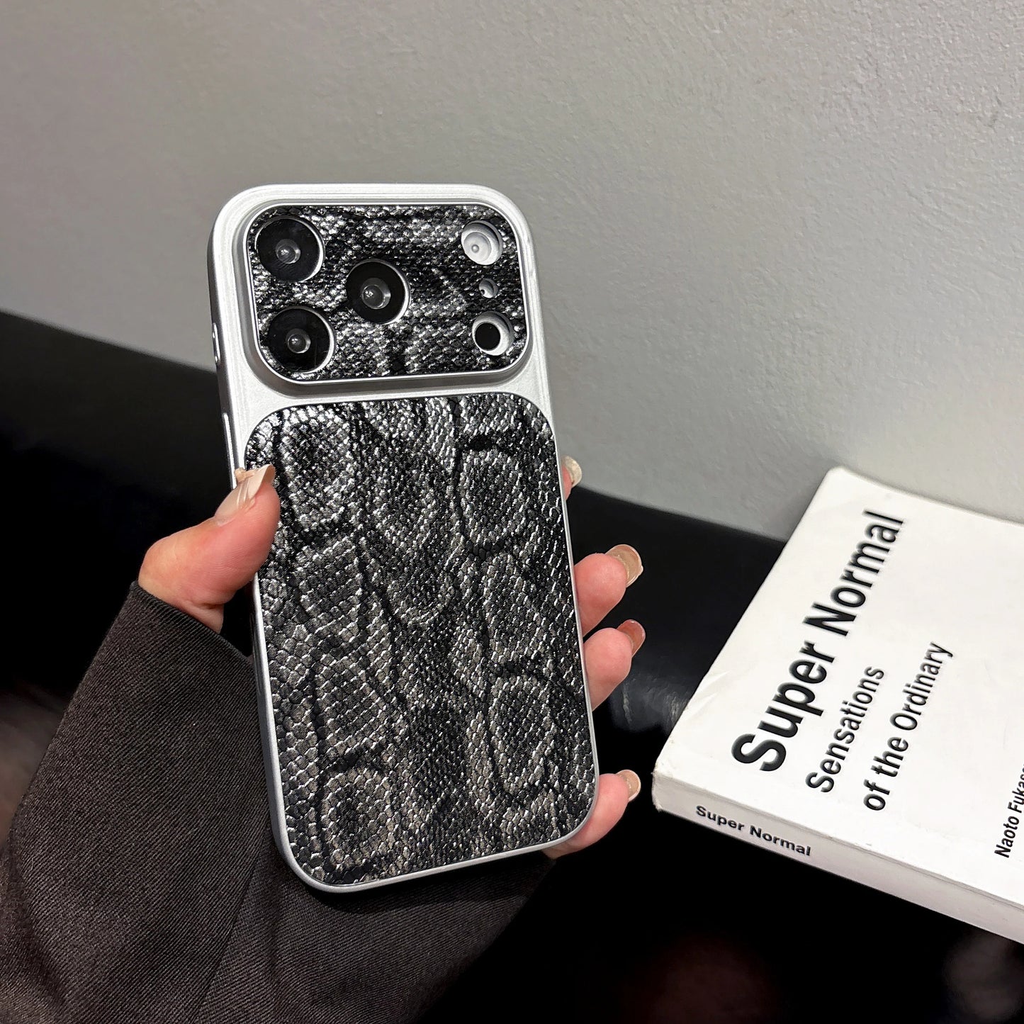 Premium Business Leather Texture Pattern Phone Case For iPhone 17 Air 16 15 14 13 Pro Max Plating Glossy Shockproof Back Cover